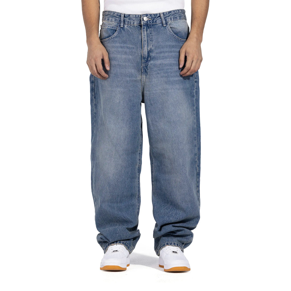Classic Wide Leg Jeans