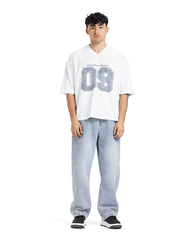 "09 Growing Minds" V-Neck Ribbed Oversized Tee